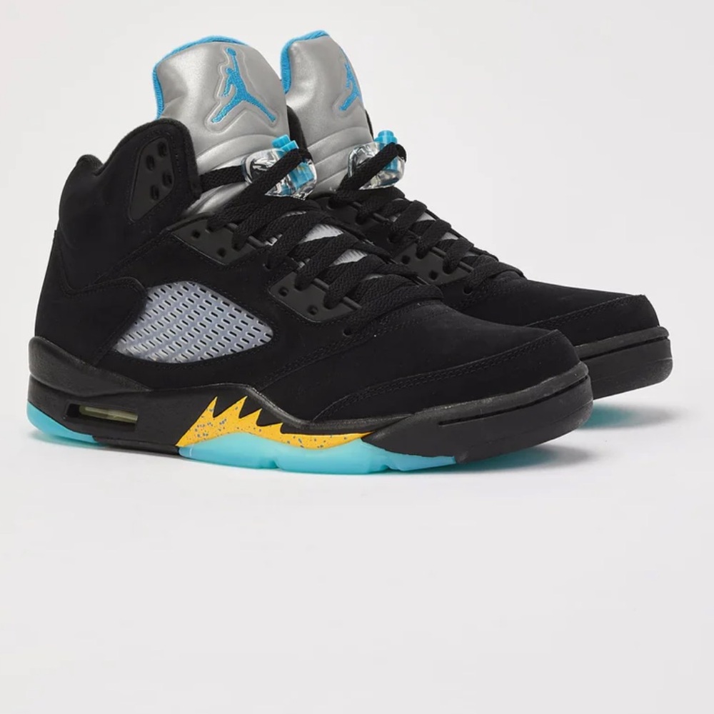 Air Jordan 5 Retro 'Aqua' Sneakers 7Y/ Sz 8